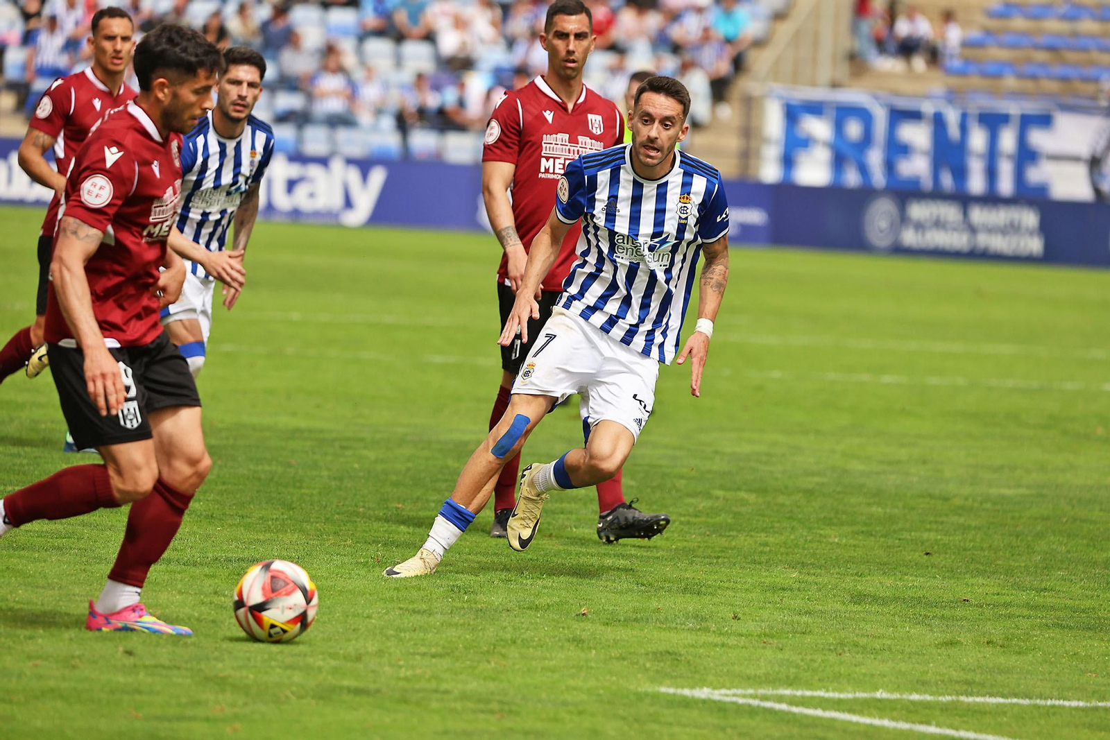 Imágenes del encuentro entre el Recreativo de Huelva y la AD Mérida