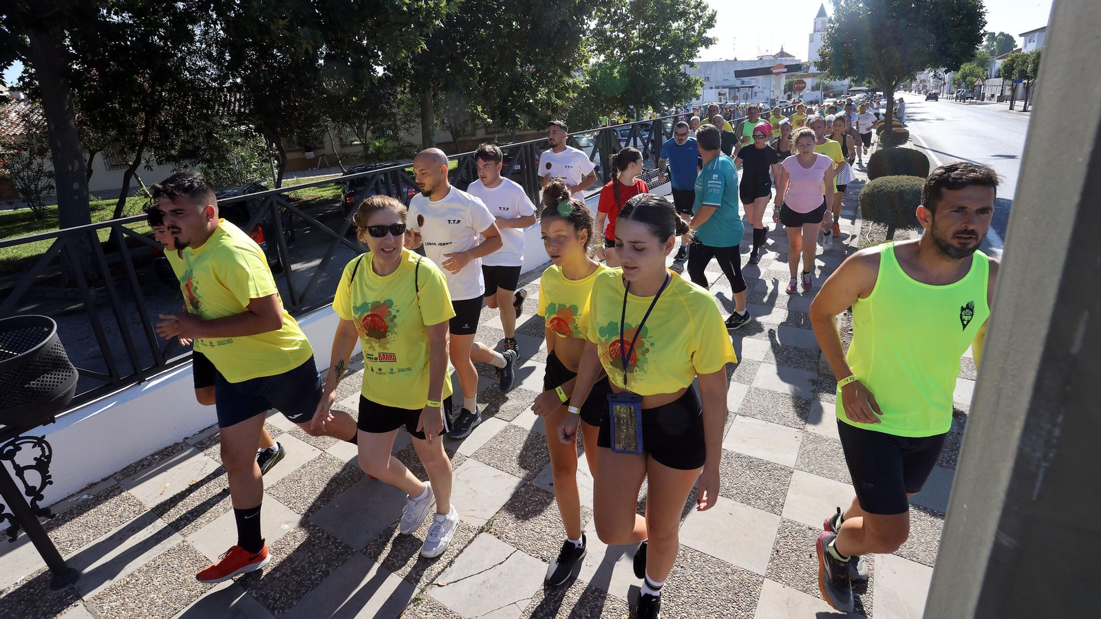 Búscate en la VII Carrera del Barro en La Barca