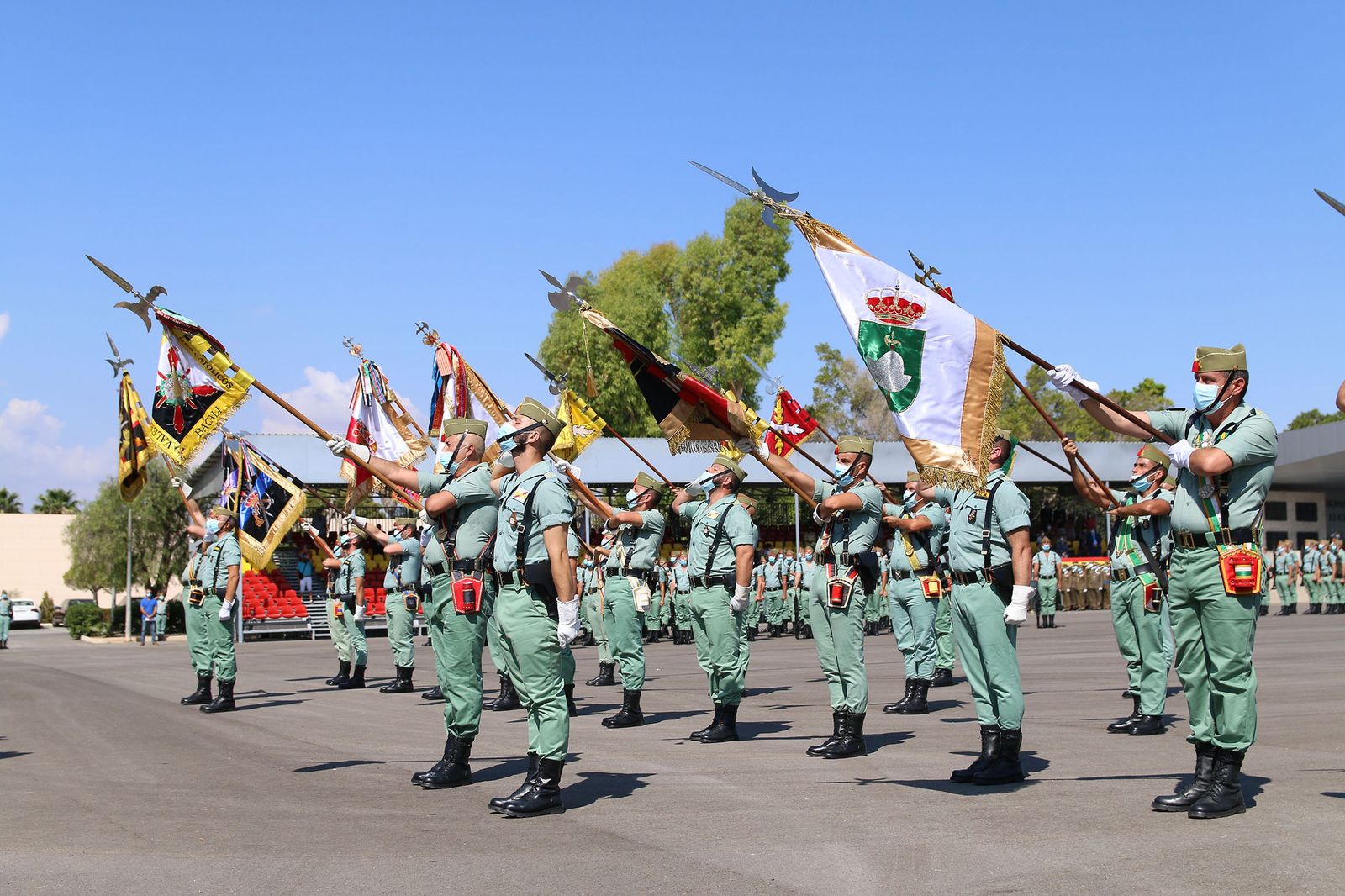 Fotogalería El Jefe del Estado Mayor del Ejército preside el acto conmemorativo del CI aniversario de La Legión