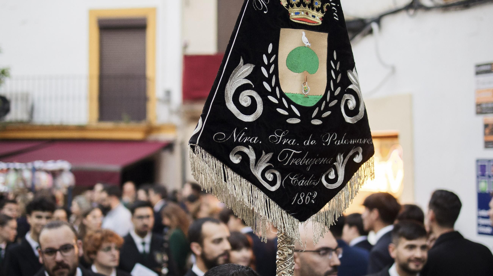 Imágenes de la Hermandad de El Mayor Dolor en el Jueves Santo de Jerez 2025