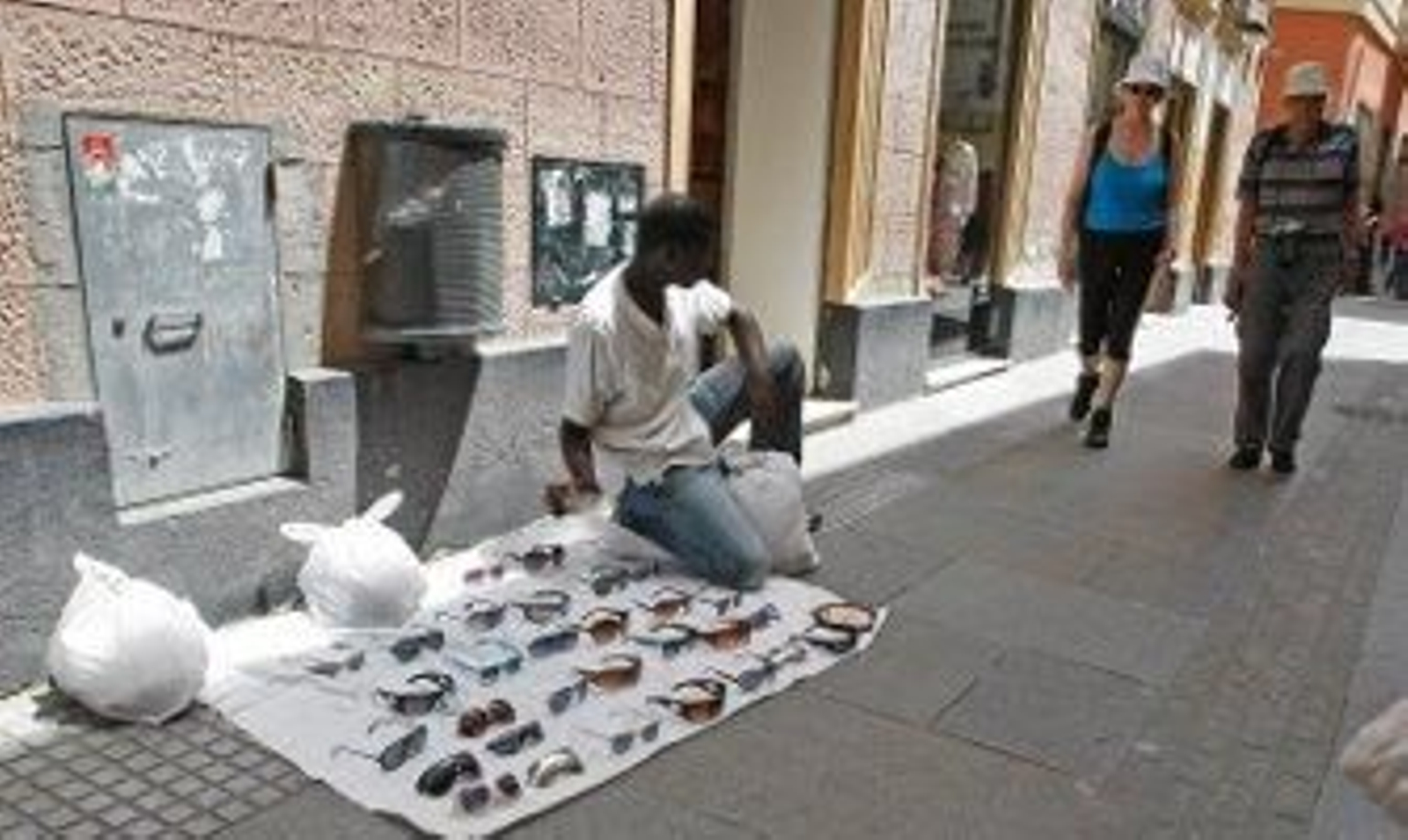 El Código Penal, la nueva amenaza del 'top manta'