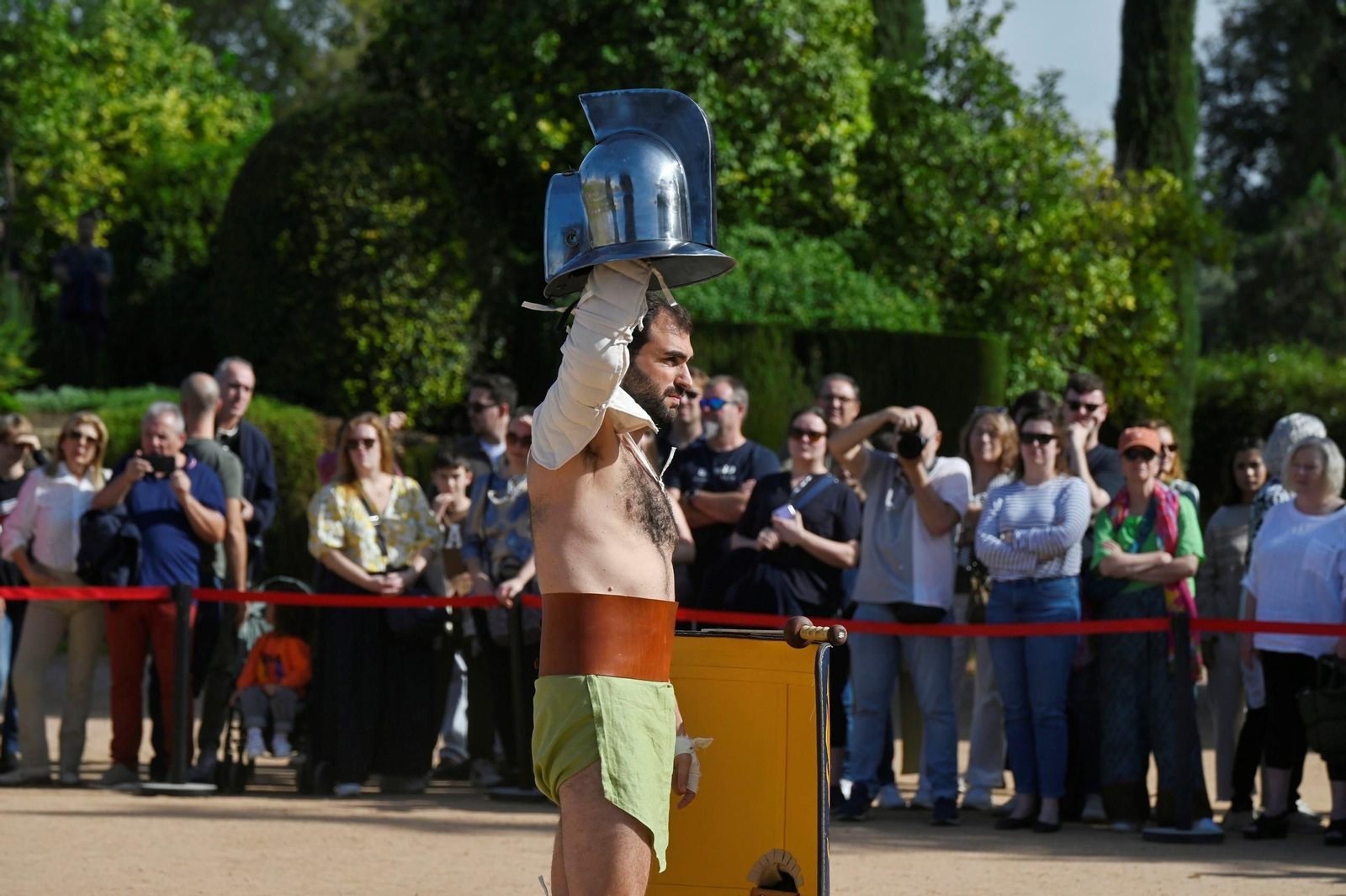 Las fotos de la recreación histórica 'Sangre y arena' en las Jornadas de Cultura Funeraria en Córdoba