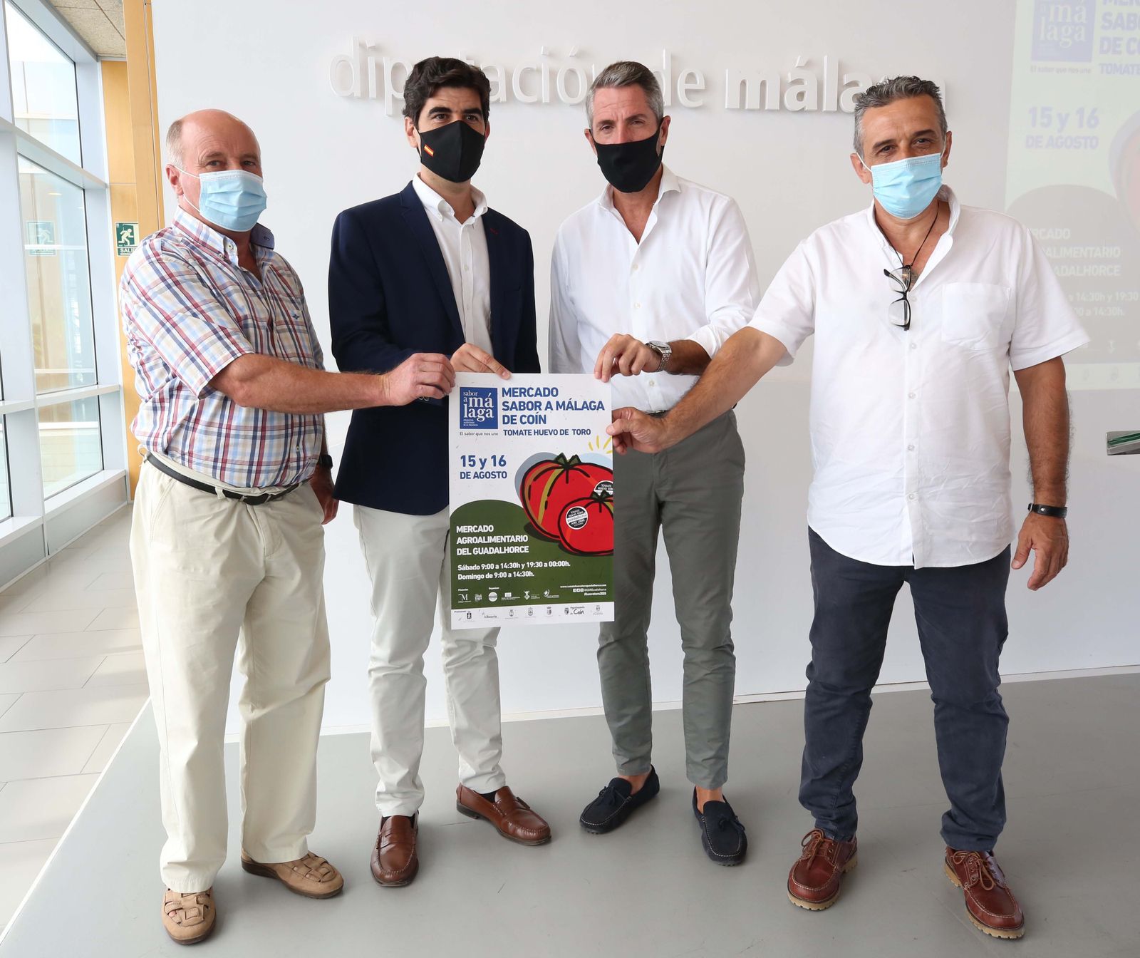 Presentación, ayer, del Mercado Sabor a Málaga Tomate Huevo Toro 2020.