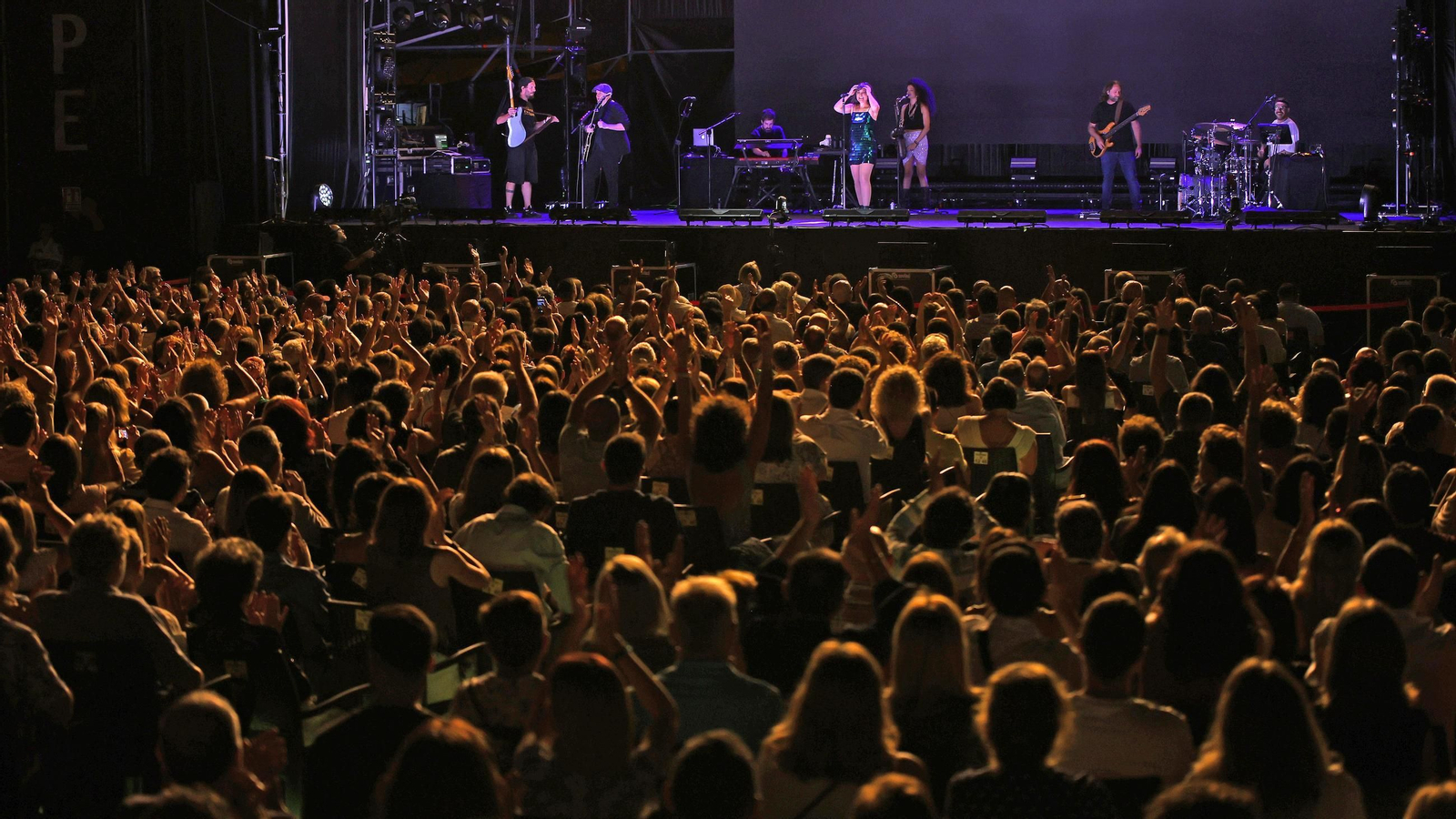 Búscate en el concierto de Amaral en el Tío Pepe Festival en Jerez