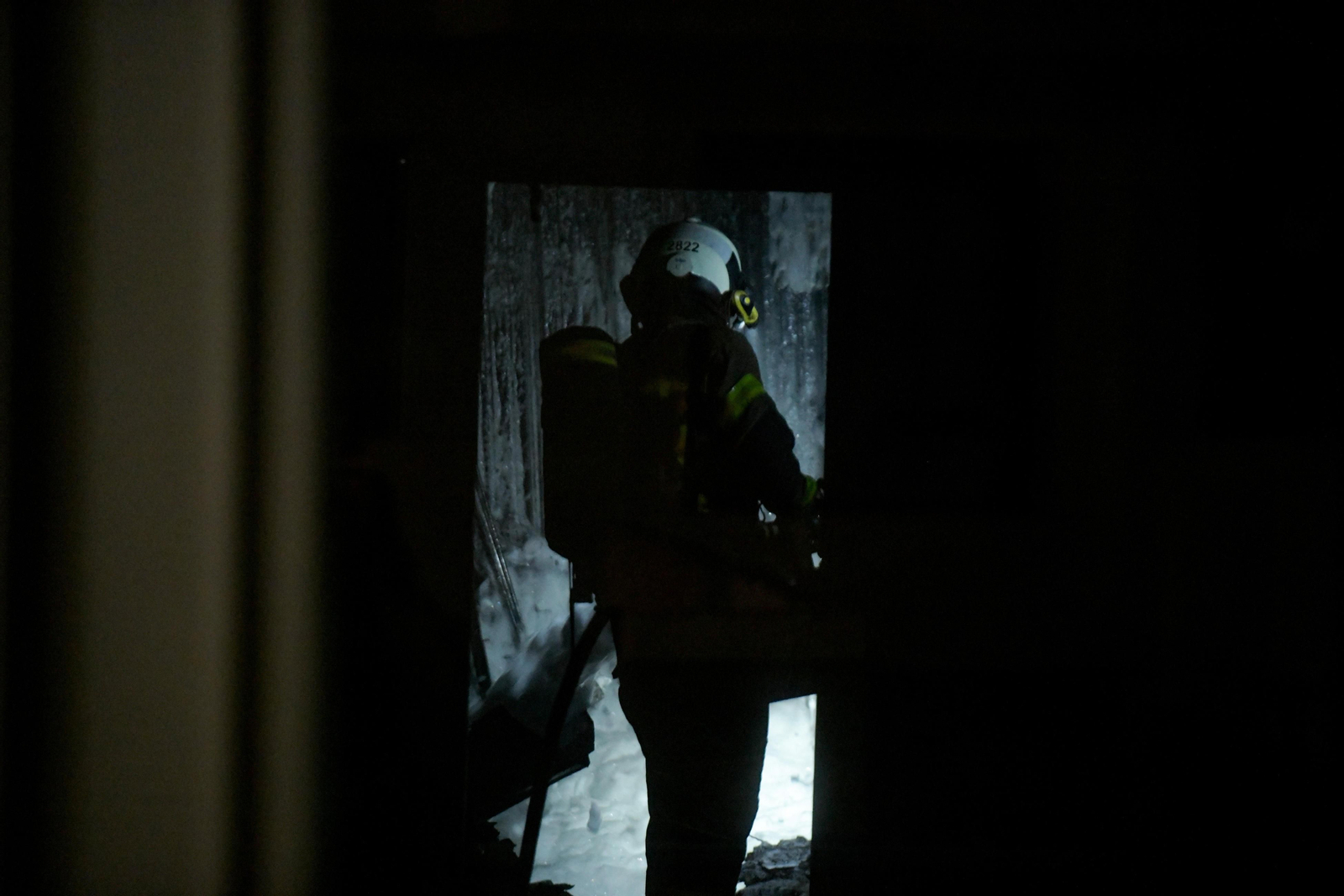 Fuego en el Nevada: un incendio obliga a desalojar el centro comercial y la intervención de los Bomberos