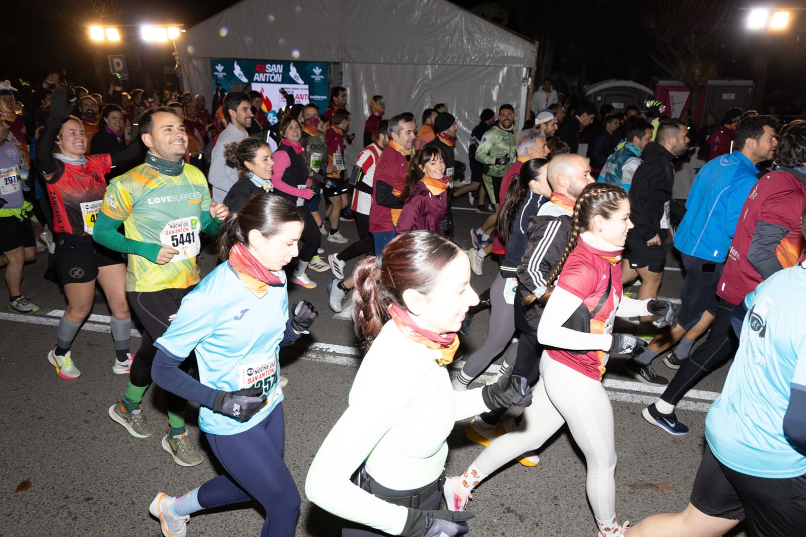 Encuéntrate en la salida de la Carrera de San Antón 2026, en imágenes (3)
