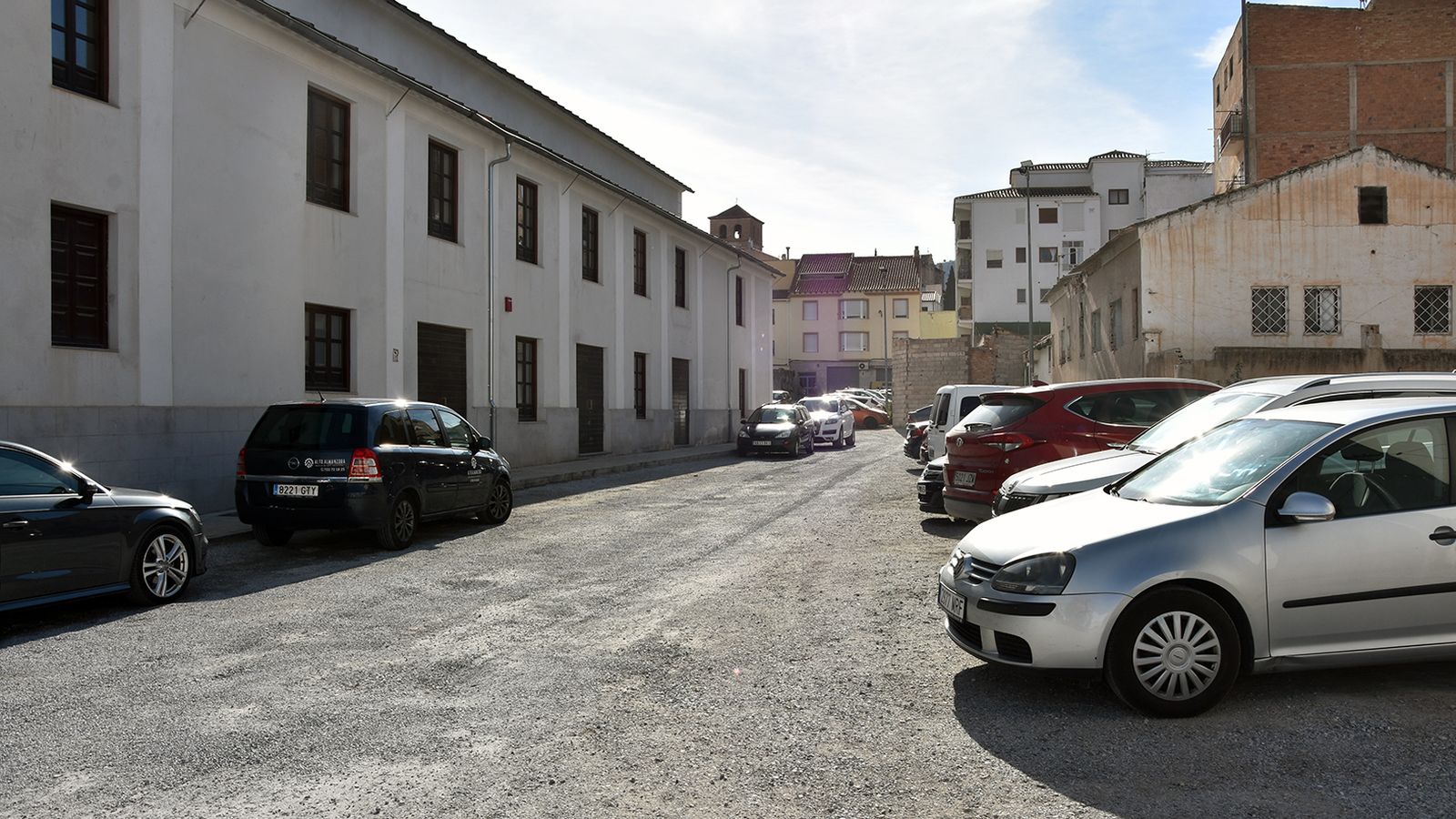 Aparcamiento de tierra en Baza