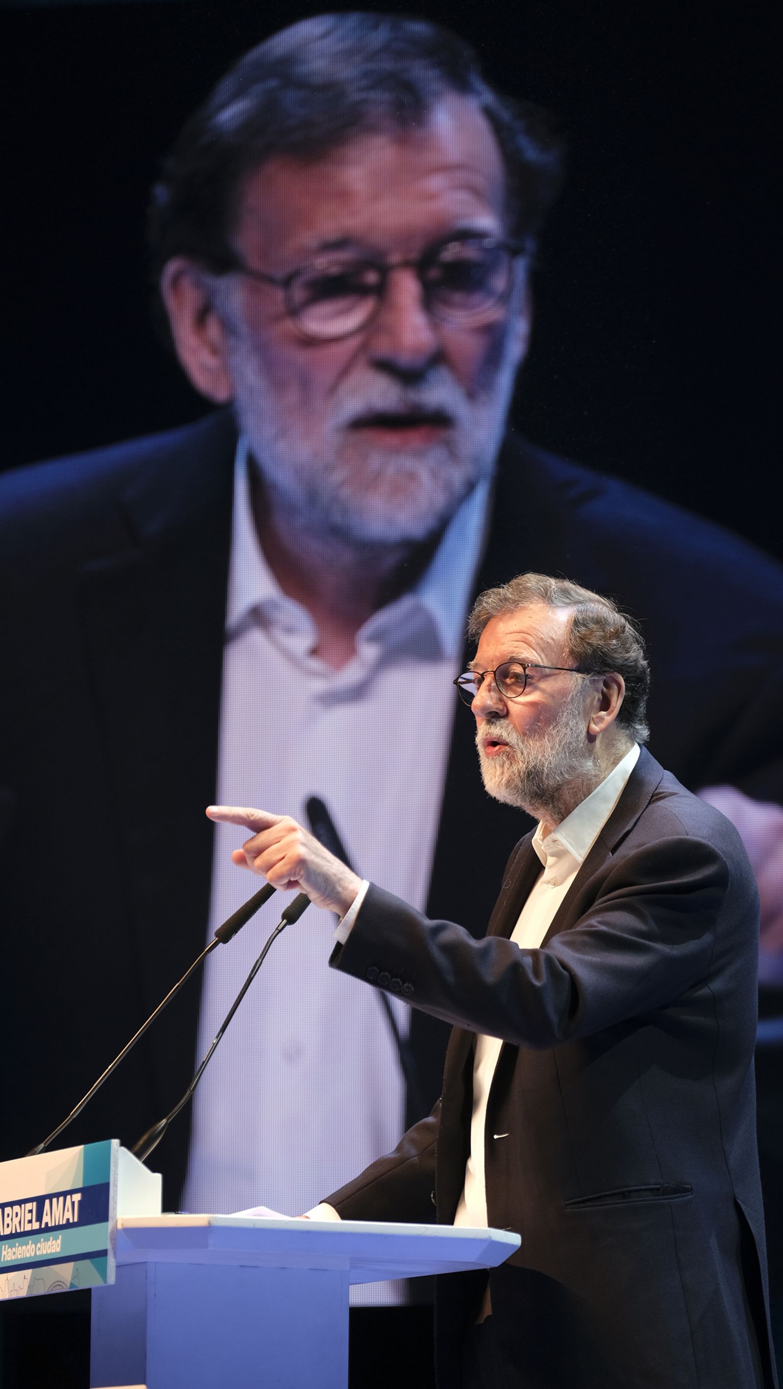 Imágenes de Rajoy apoyando la candidatura de Gabriel Amat a la Alcaldía de Roquetas de Mar