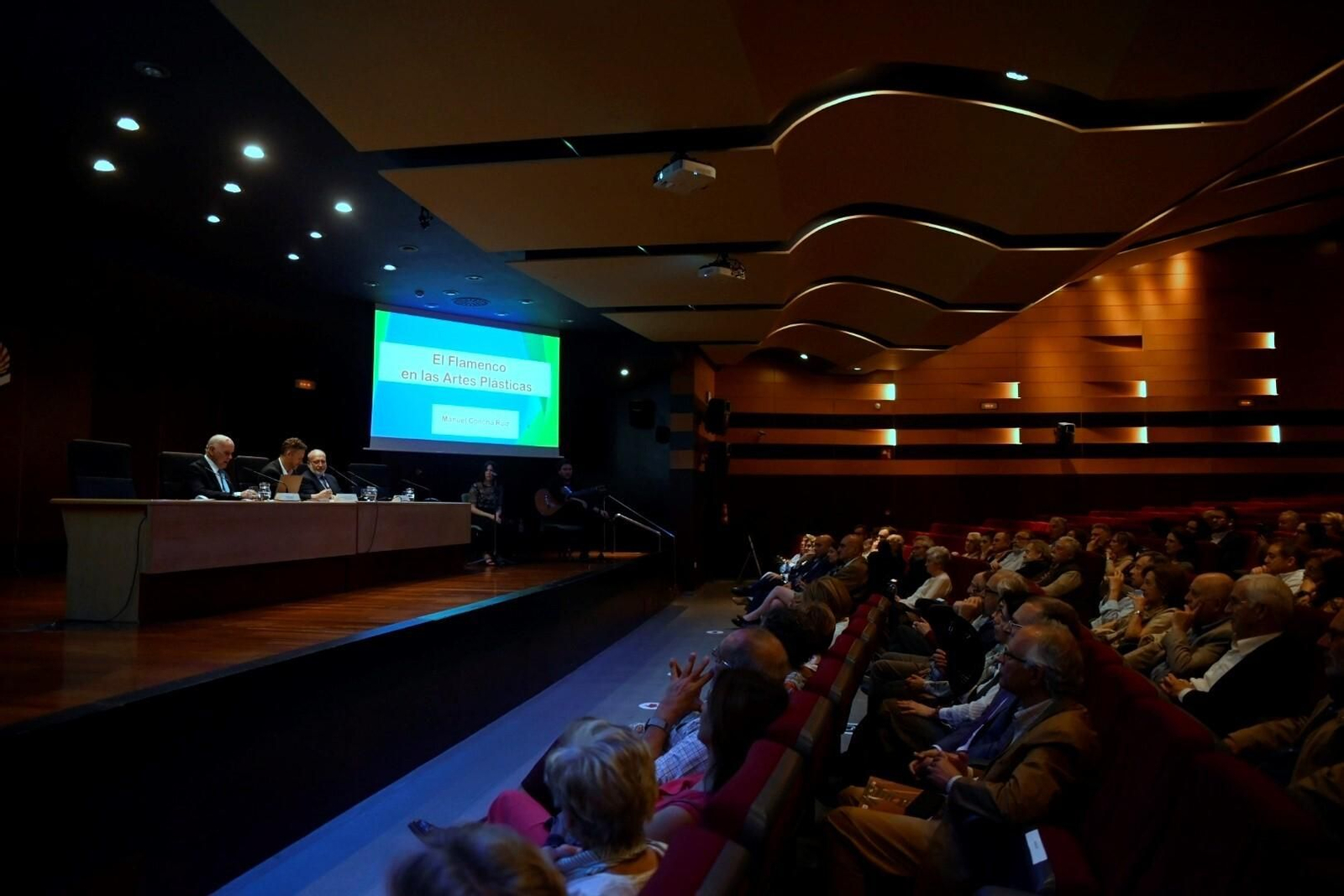La presentación del libro de Manuel Concha sobre el flamenco en las artes plásticas, en imágenes La presentación del libro de Manuel Concha sobre el flamenco en las artes plásticas, en imágenes