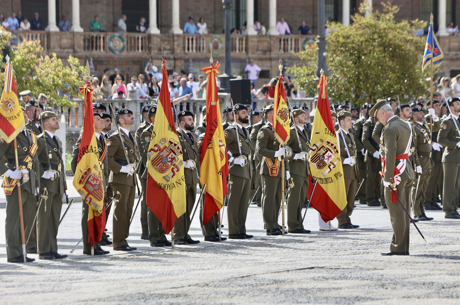 Jura de bandera de personal civil en Sevilla