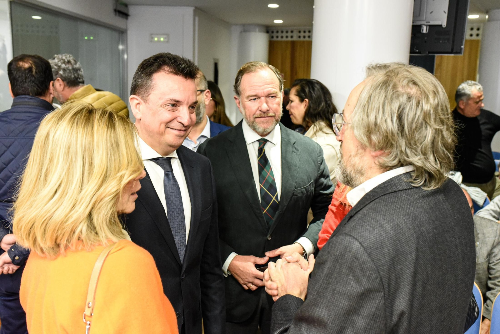 Imágenes de la presentación del libro de Juan Carlos Girauta  "Sentimentales, ofendidos, mediocres y agresivos"