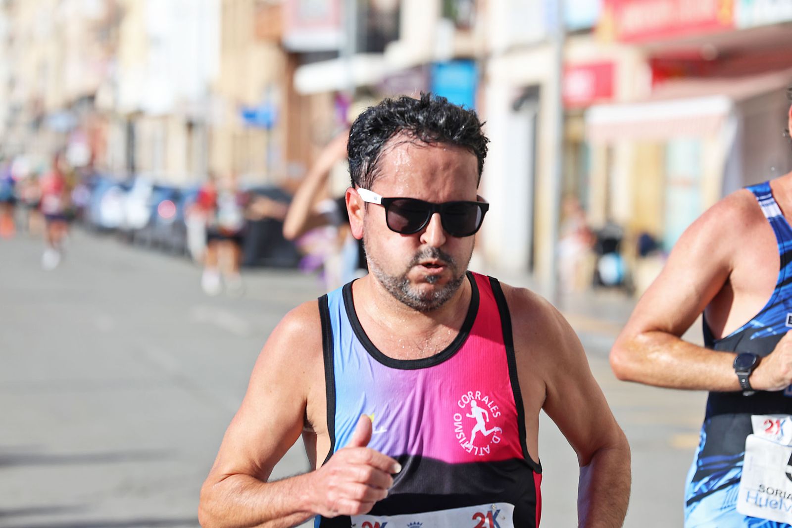 Las mejores imágenes de la carrera 21K Ciudad de Huelva