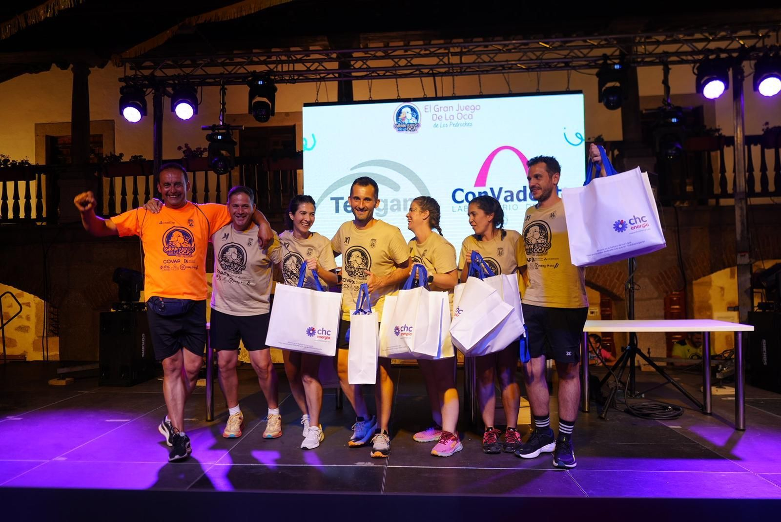 Las imágenes del Gran Juego de la Oca de Dos Torres: diversión y el mejor ambiente