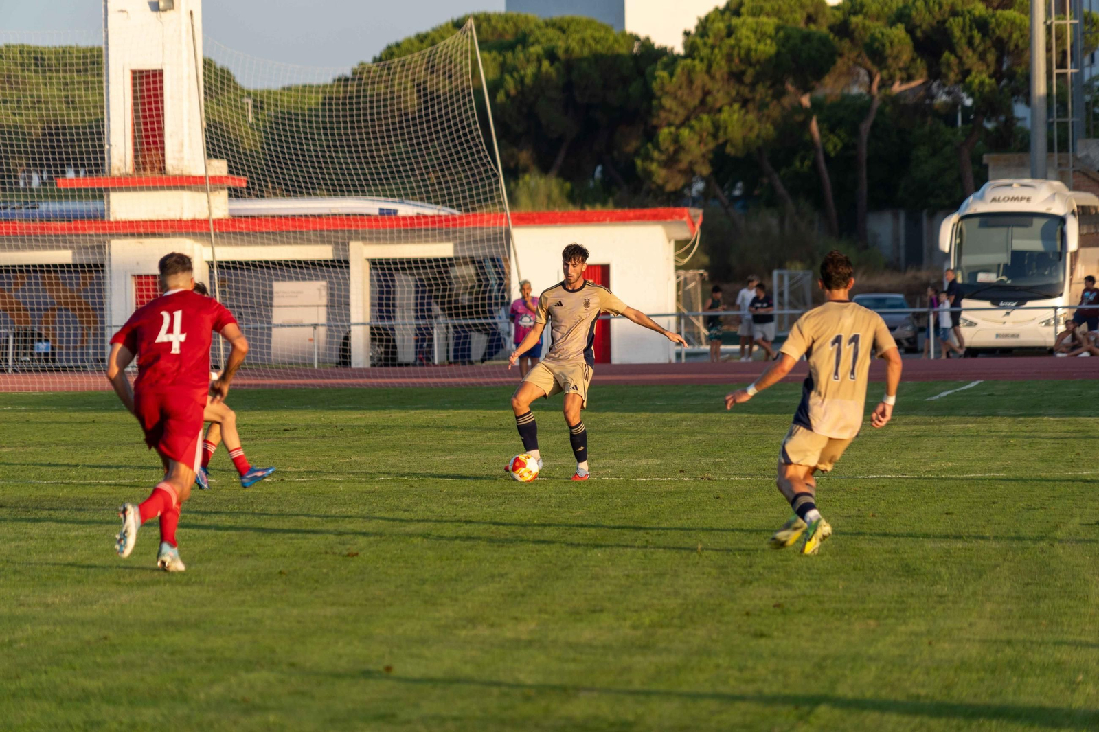 Imágenes del XXXIX Memorial Manuel González Rodríguez entre el Recreativo de Huelva - Sevilla Atlético
