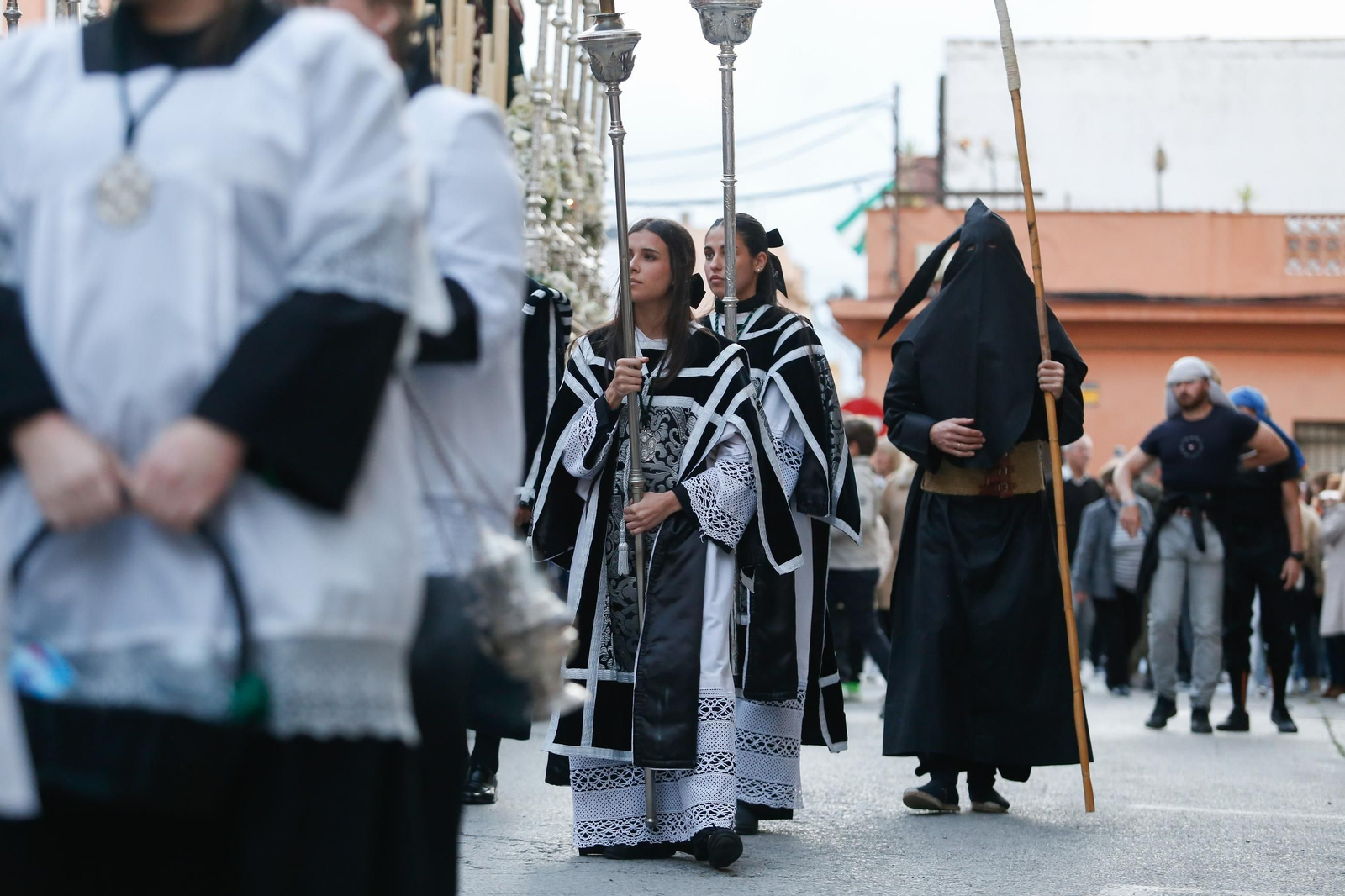 Fotos del Lunes Santo en La Línea: El Silencio