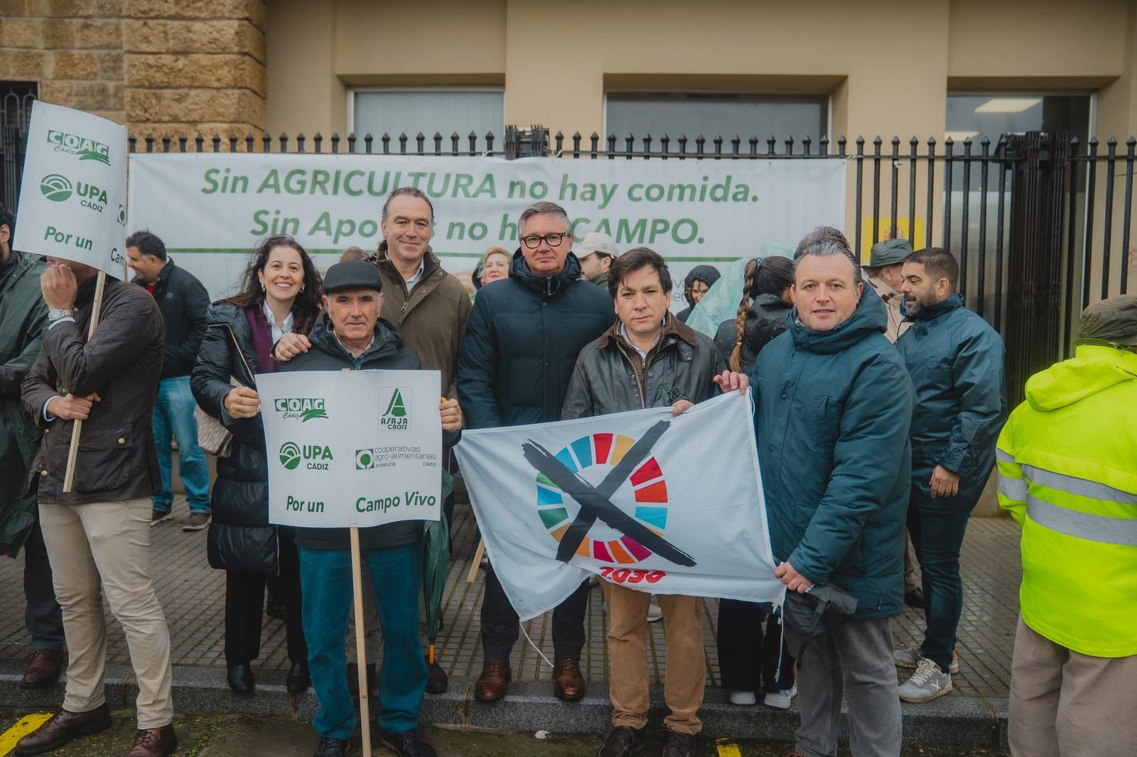 El yerno de Pepe el de la Gloria se apunta a un bombardeo