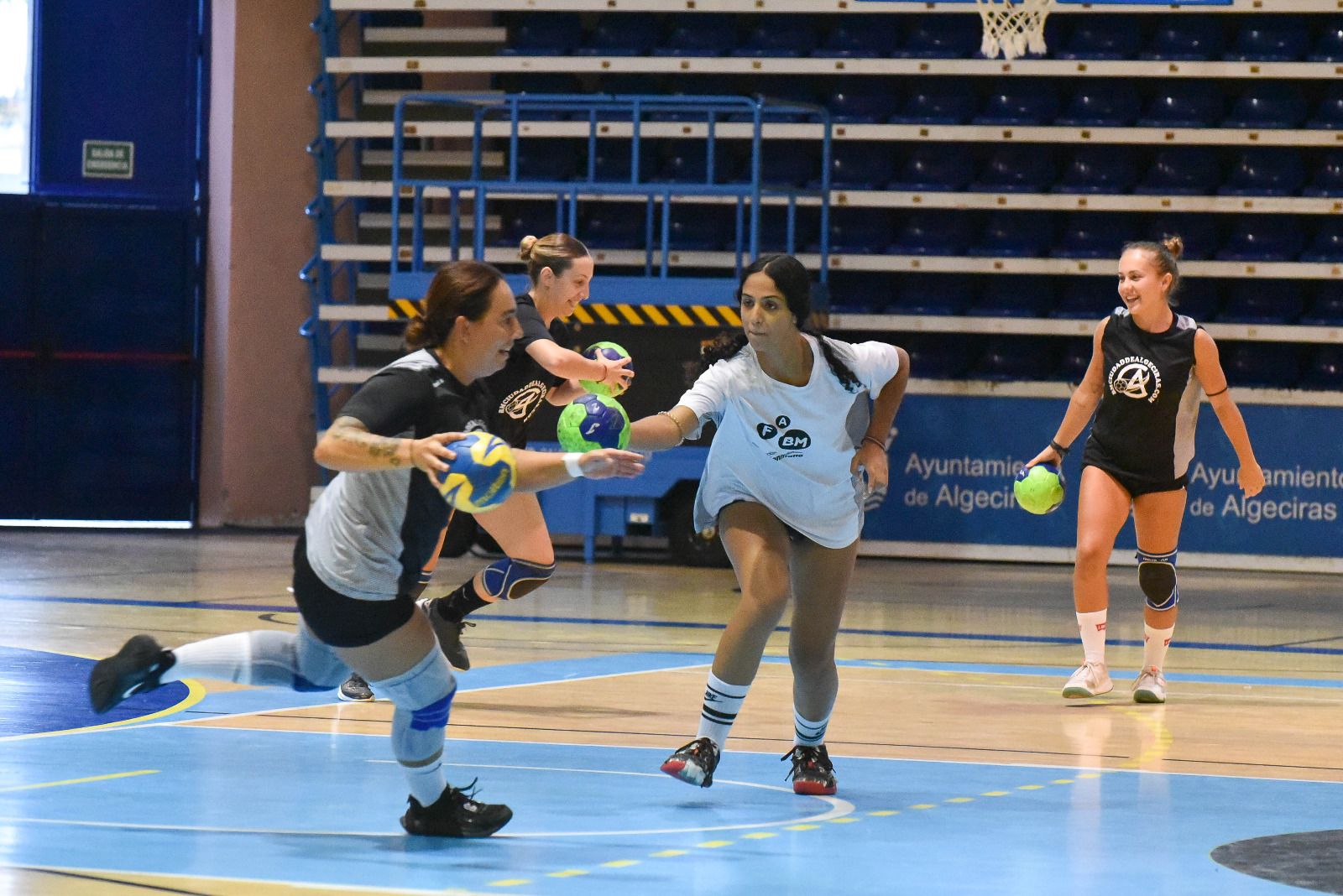 Las fotos del entrenamiento del BM Ciudad de Algeciras femenino