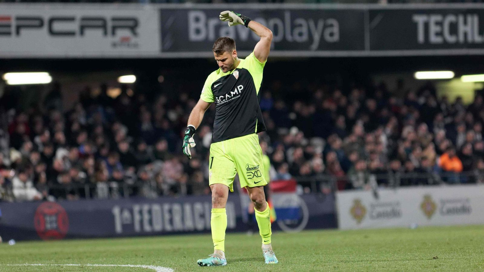 Lavín, defendiendo la portería del Algeciras.