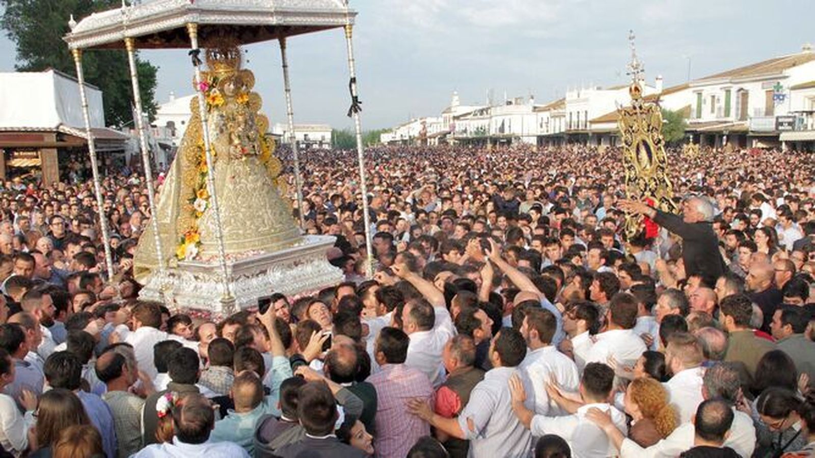 Una procesión de la Virgen del Rocío anterior a la  pandemida