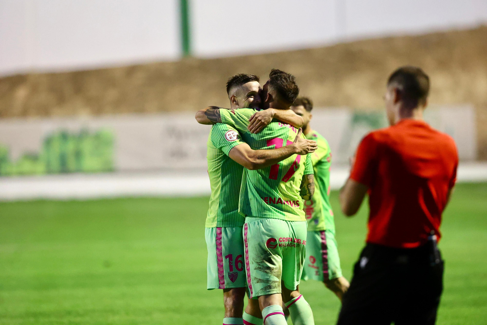 El Antequera-Málaga CF, en fotos