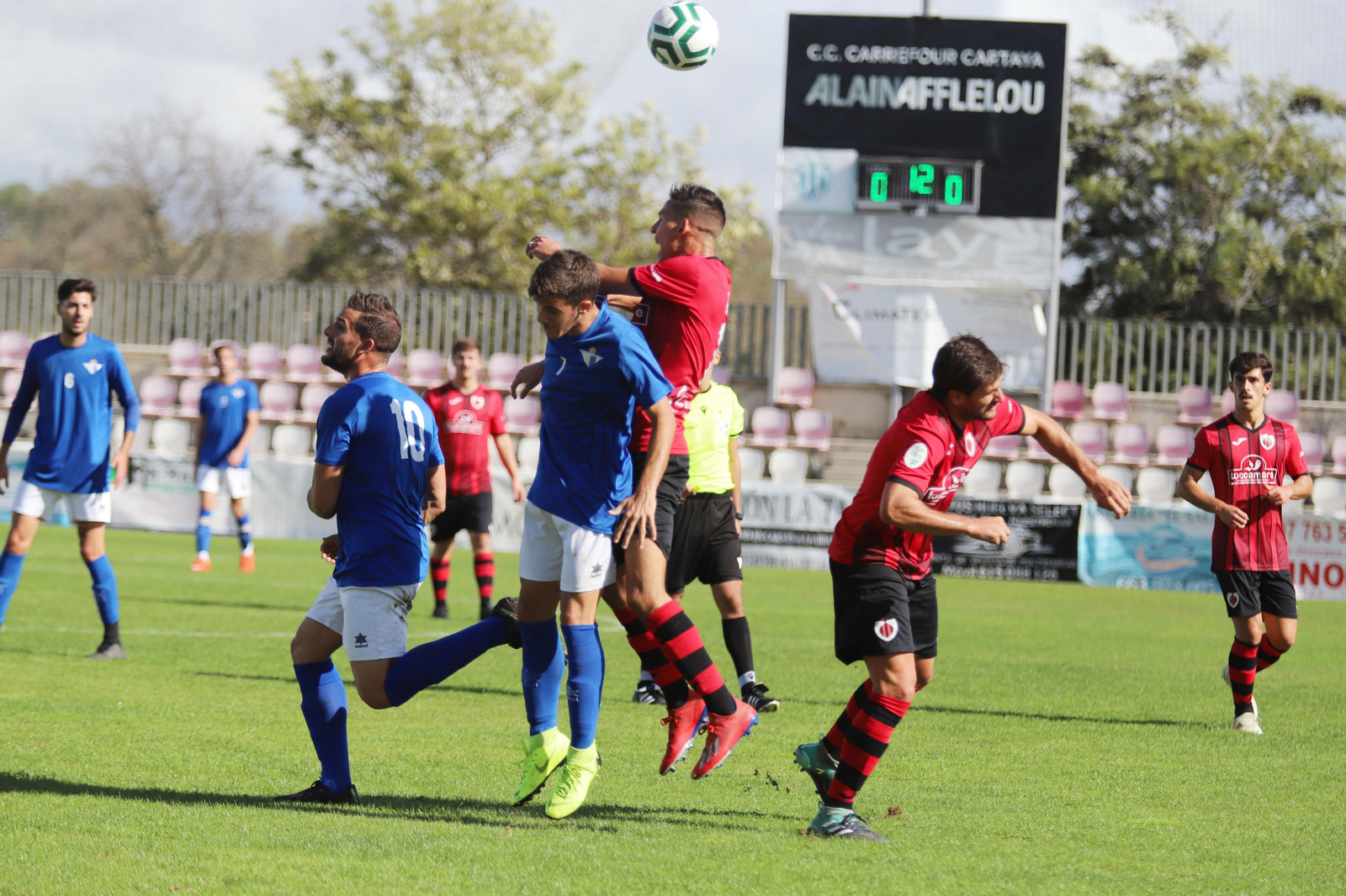 Imágenes del encuentro del Cartaya ante el Écija