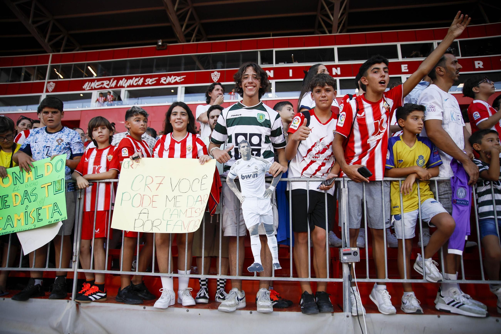 Imágenes del UD Almería-Al-Nassr, Memorial Juan Rojas