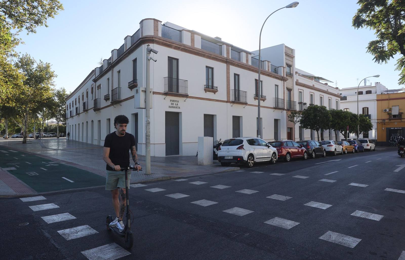 Mannzana residencial de la Barqueta donde se abrirá un nuevo Burger King.