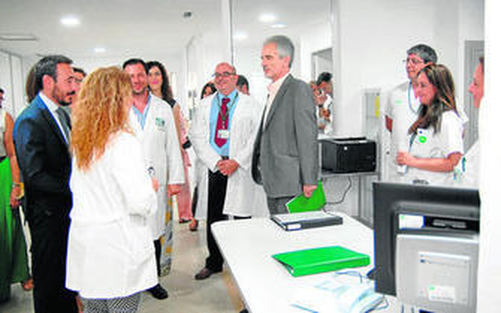 Puesto de enfermería de una de las unidades de tratamiento del nuevo hospital de día polivalente del Hospital de San Carlos.