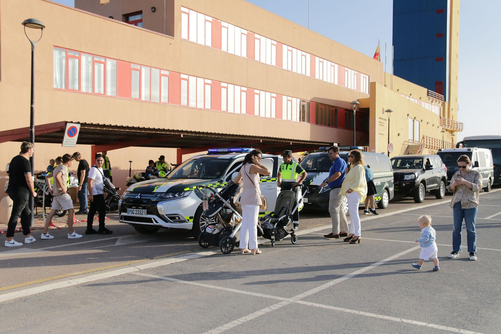 Exposición de Medios de la Guardia Civil con motivo de la festividad de su patrona Exposición de Medios de la Guardia Civil con motivo de la festividad de su patrona