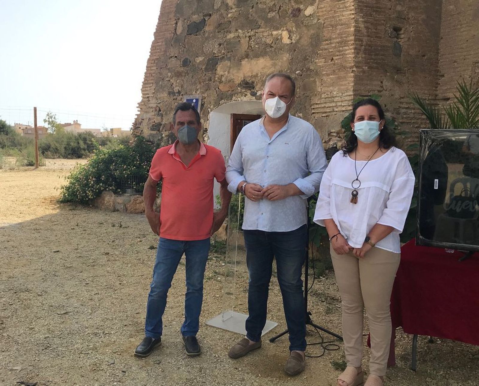 Cuevas enamora al turista con su campaña promocional: "Alma de mar, costa de vida"