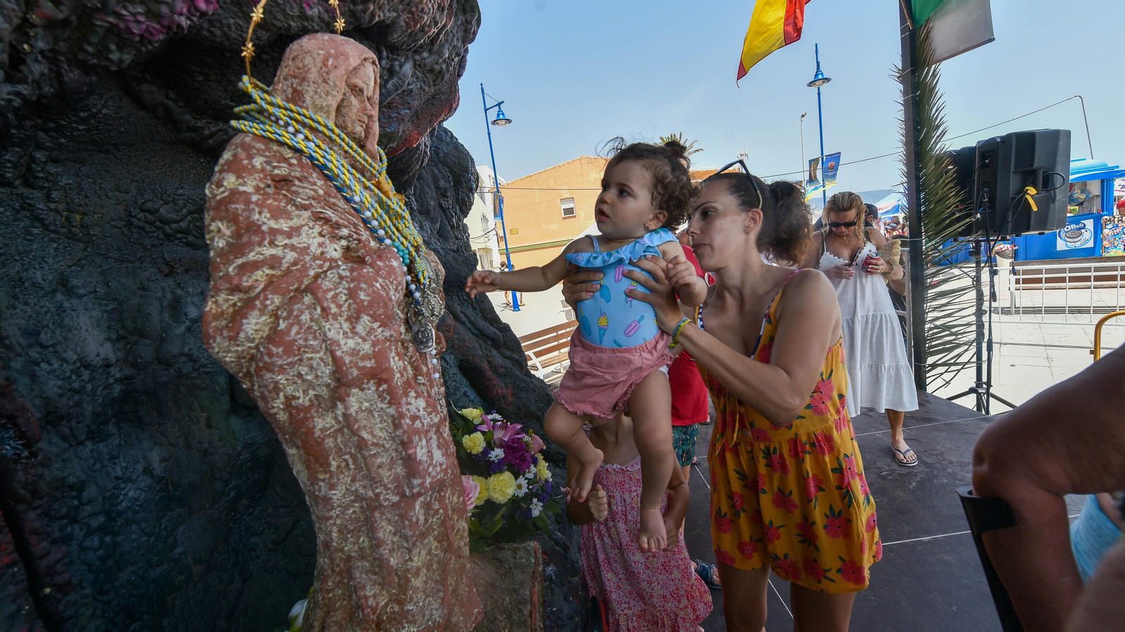 La romería marítima de la Virgen de la Palma en El Rinconcillo, en imágenes