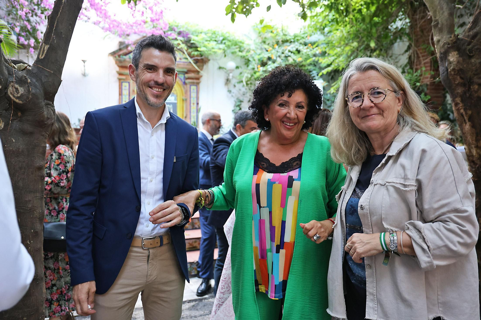 Imágenes de la presentación de la Guía del Rocío 2024 de Huelva Información