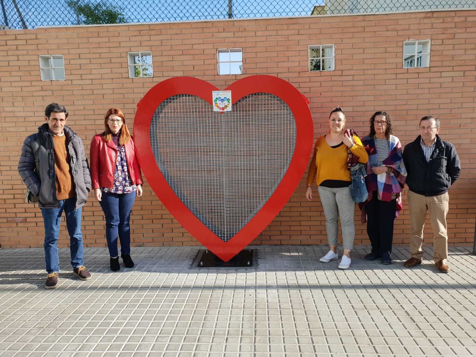 Un corazón y kilos de tapones en La Jarilla para ayudar a la pequeña Noa