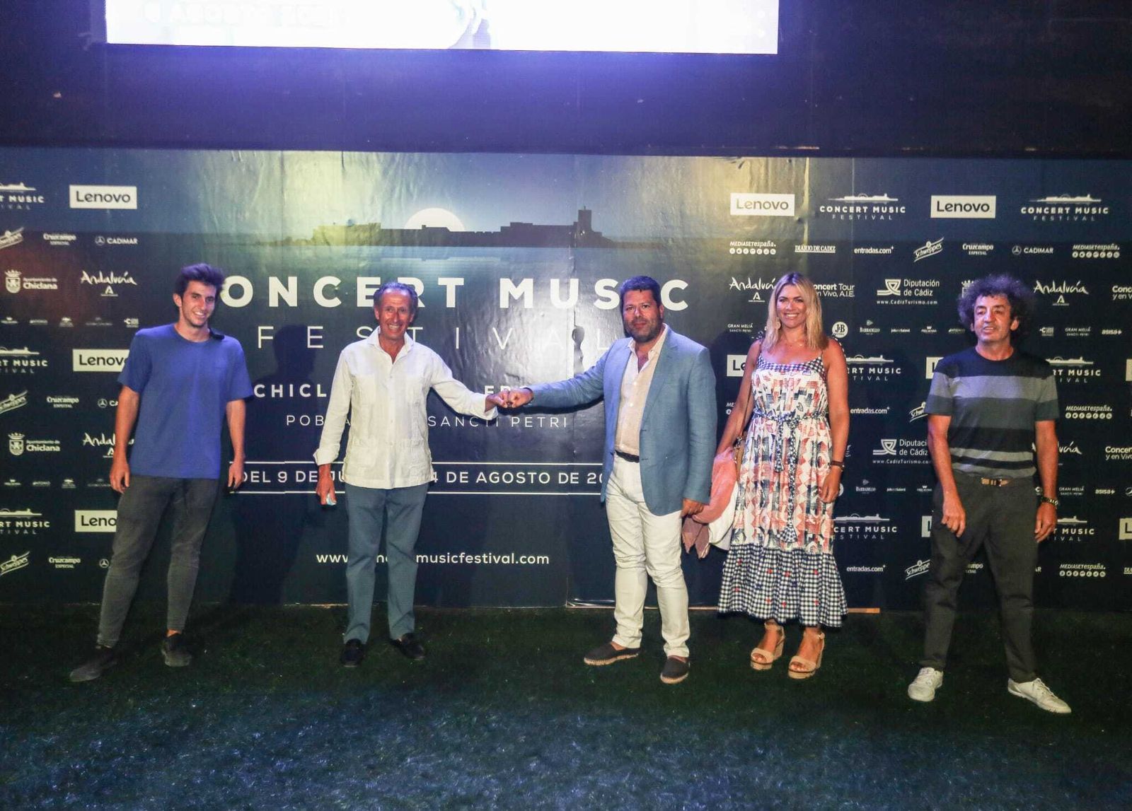 De izq. a dcha.: Rafael Casillas Junior, José María Román, Fabián Picardo, Justine Olivero y Rafael Casillas.