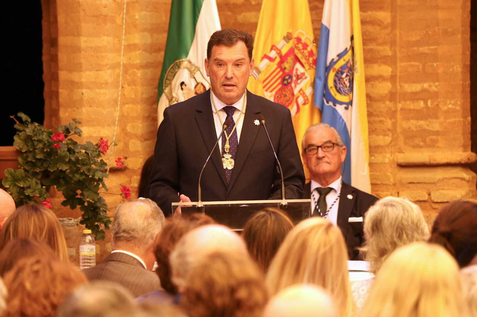 Imágenes del acto institucional de la Real Sociedad Colombina Onubense en el Monasterio de La Rábida