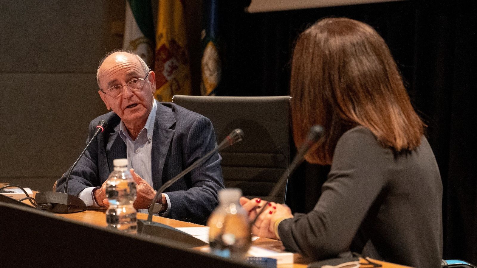 Alberto Salas durante la presentación de su primera novela en 2021.