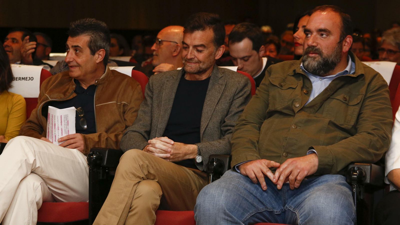 Cambril, Maíllo y Puentedura en el mitin realizado en el salón de actos de la ONCE