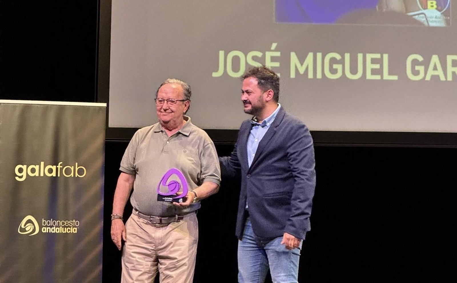 En imágenes: reconocimiento al baloncesto provincial en la Gala FAB Jaén 2025