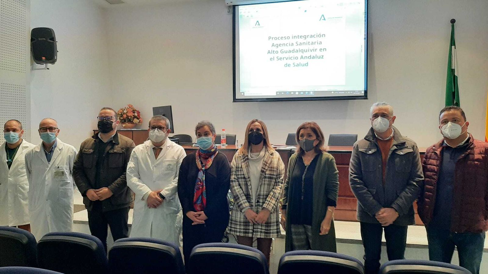 La delegada de Salud y Familias, en su encuentro con los representantes de los municipios.