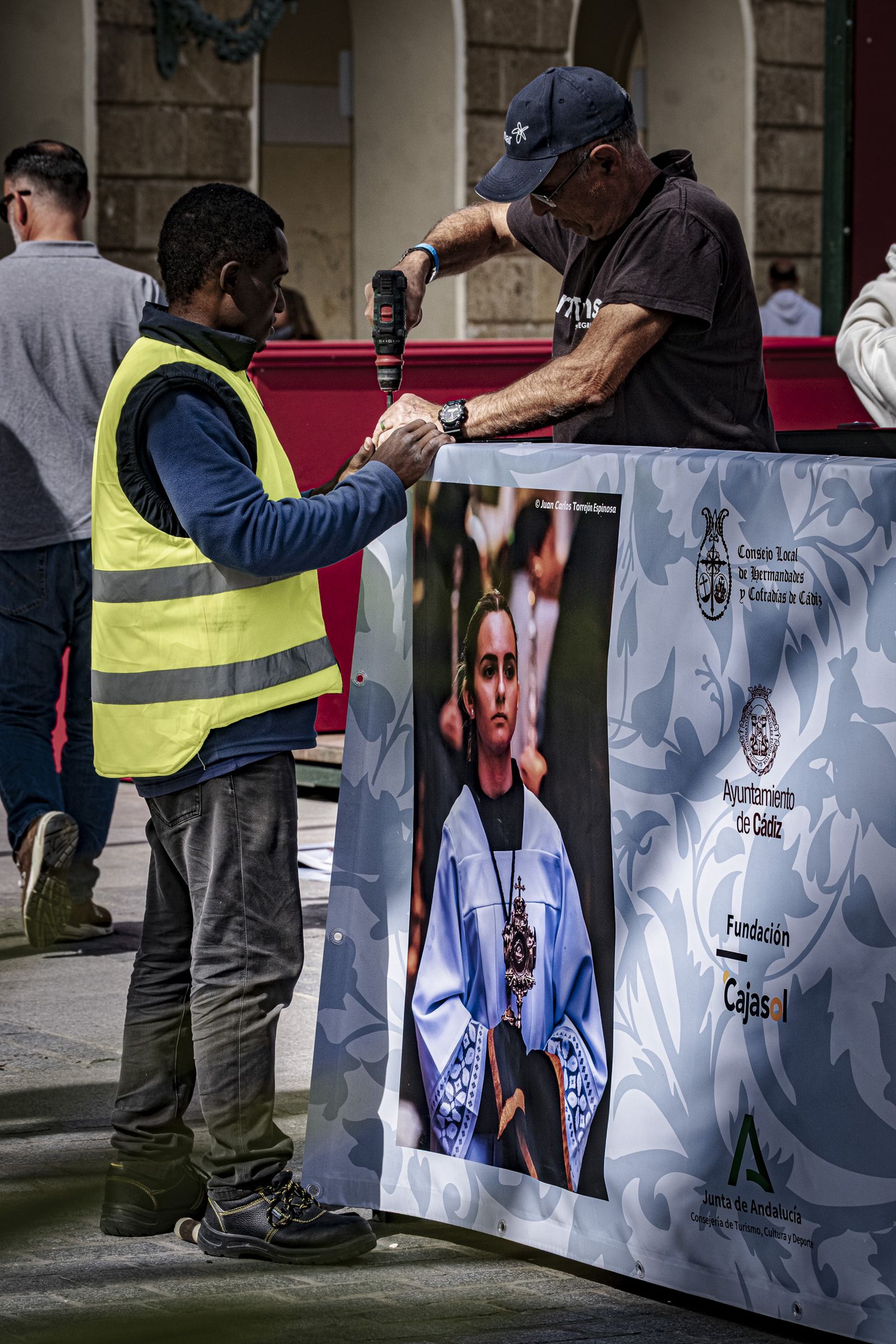 Las imágenes de cómo se prepara la ciudad de Cádiz para la Semana Santa 2025
