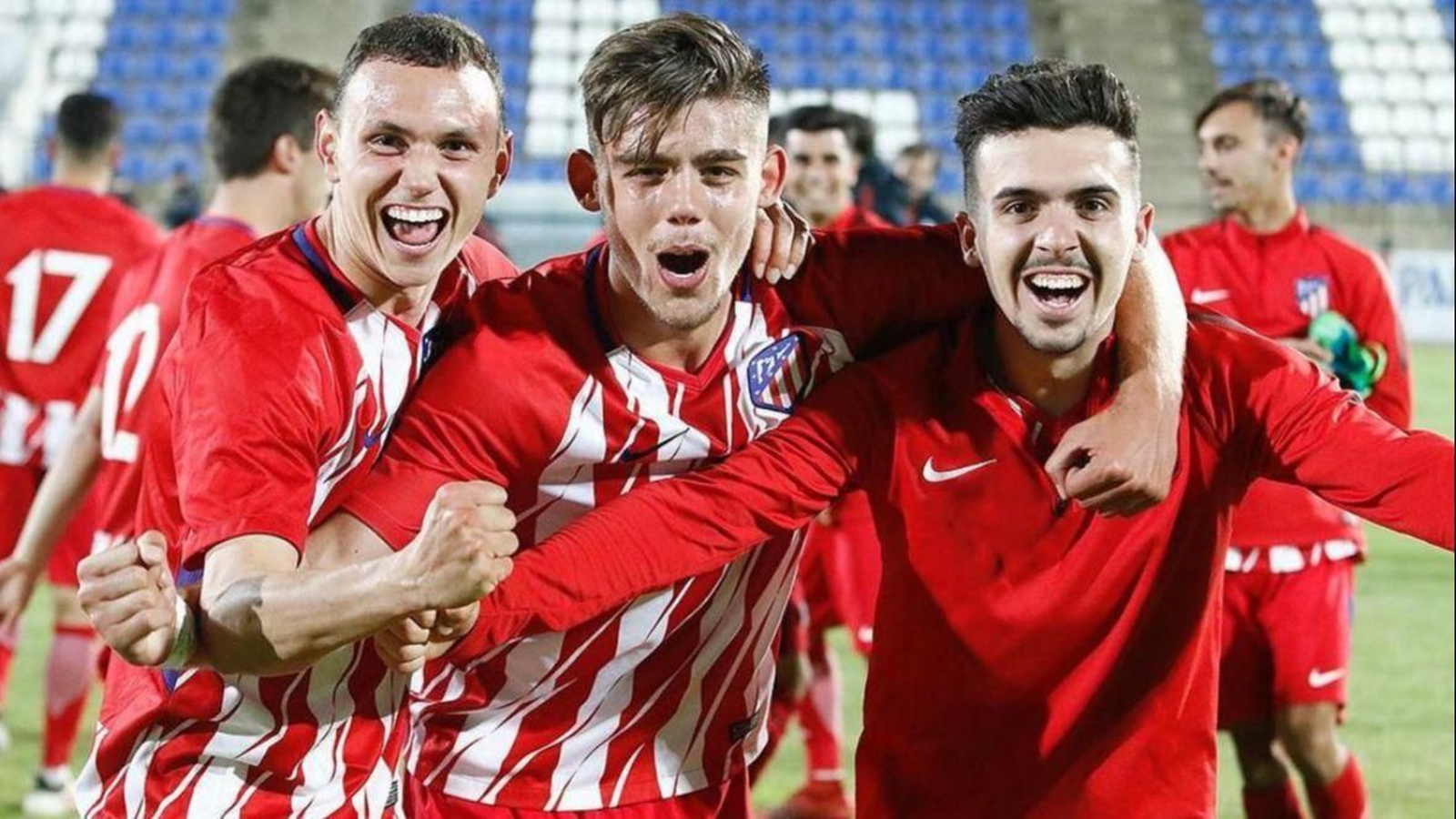 Javi Montero (centro) y Joaquín Muñoz (derecha) en el Atlético de Madrid