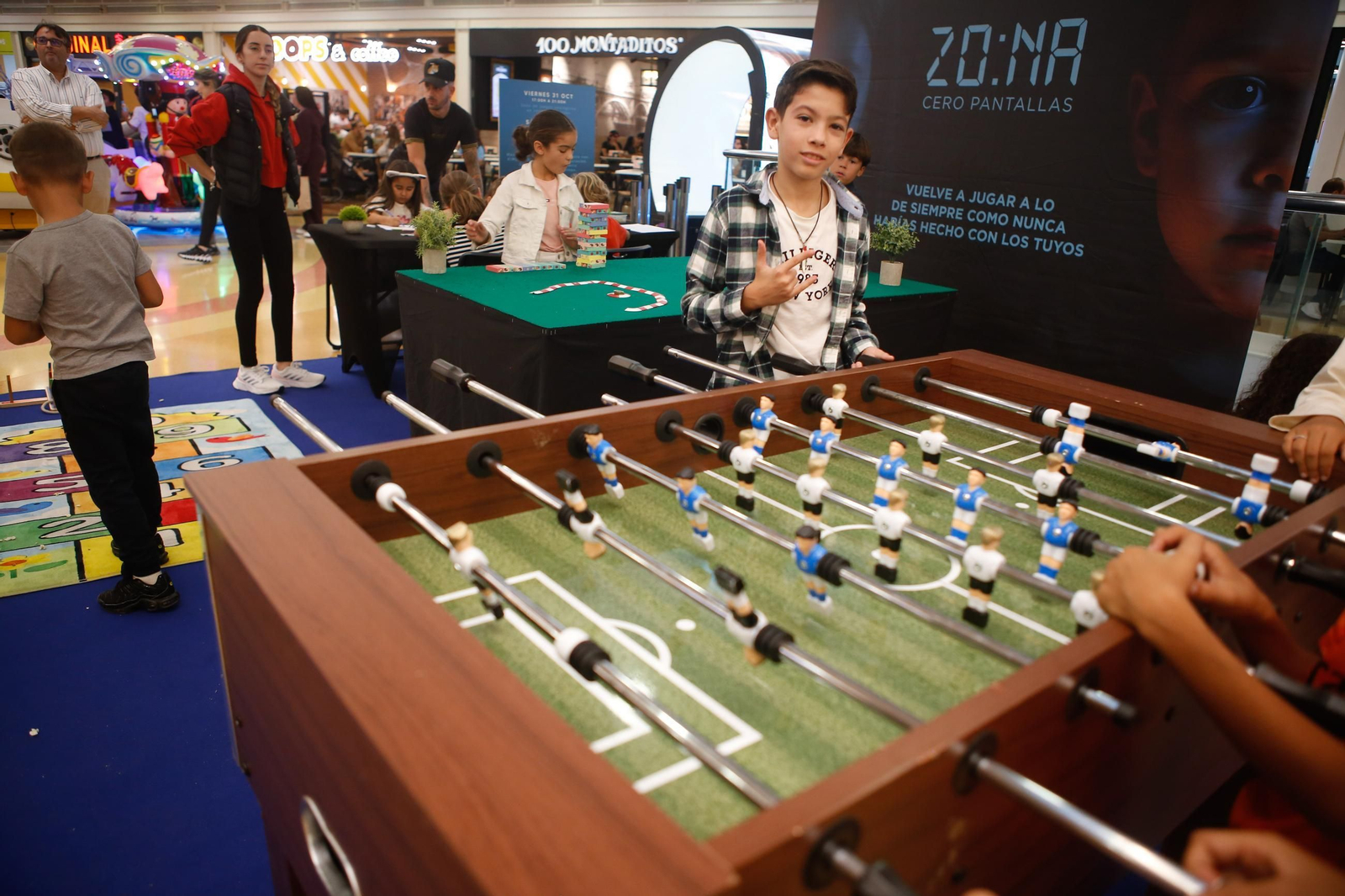 Fotos de la Zona Cero Pantallas del Centro Comercial Puerta Europa de Algeciras