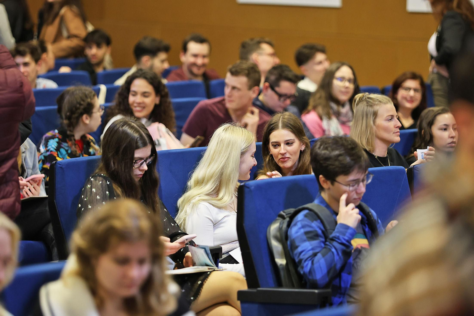 Imágenes de la Welcome Ceremony para dar la bienvenida al alumnado Erasmus que estudiará en la UHU
