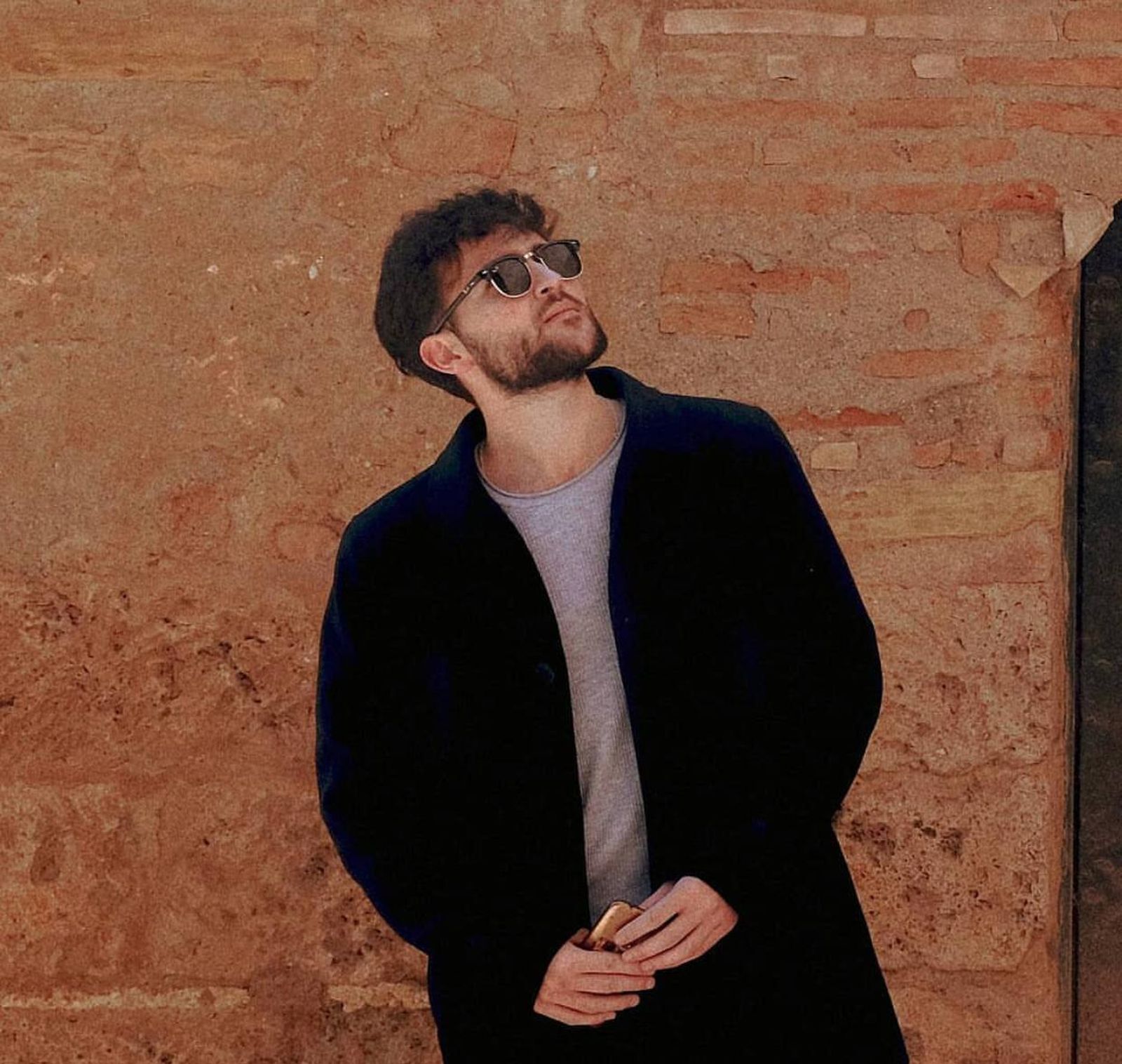 La revista Dosis Kafkiana presenta su nuevo número en el Patio de los Perfumes