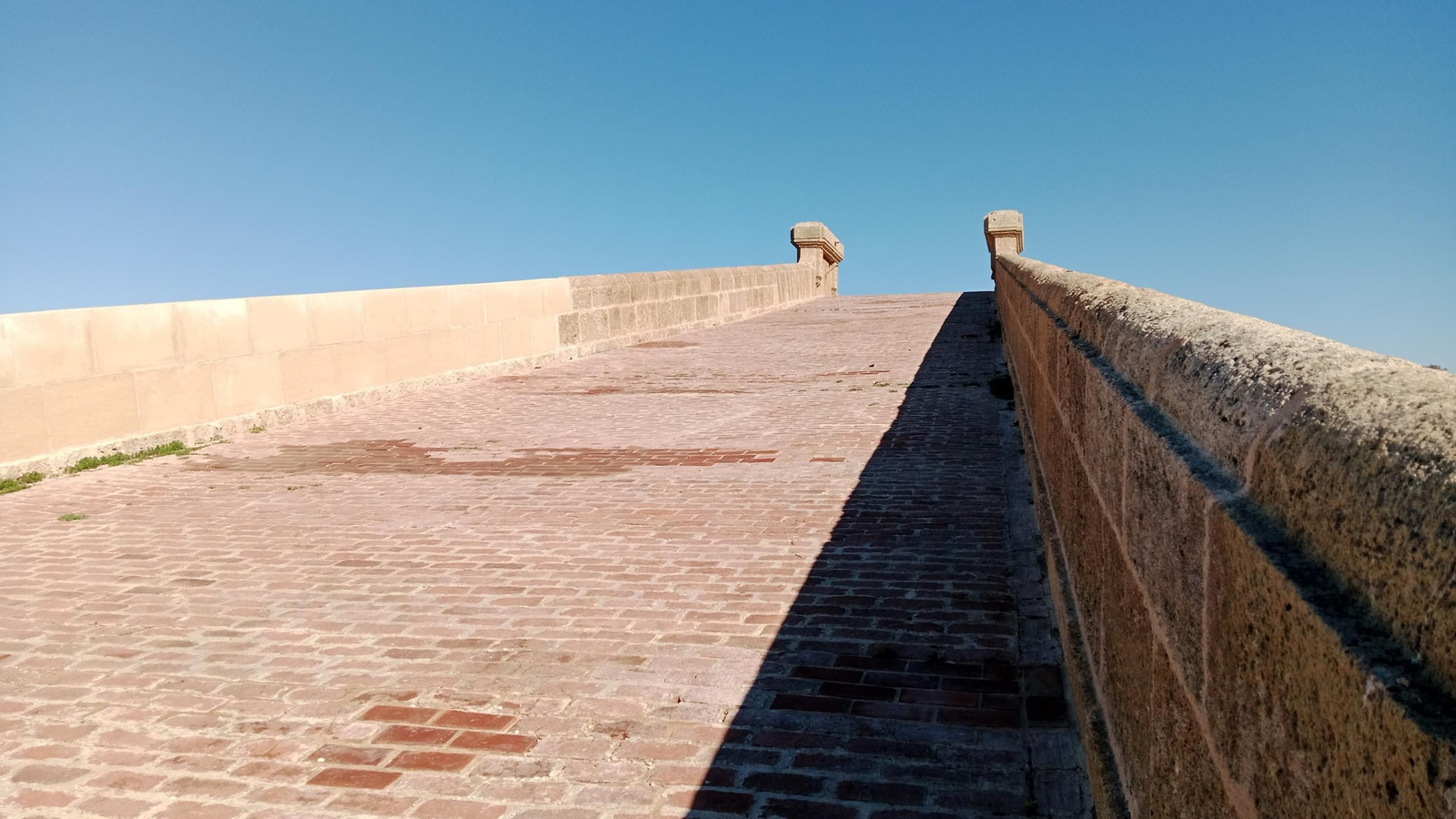 La rehabilitación del Puente de Ureña en San Fernando, en imágenes