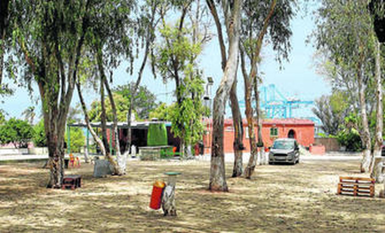 Club de petanca en la carretera del Rinconcillo, en Algeciras.