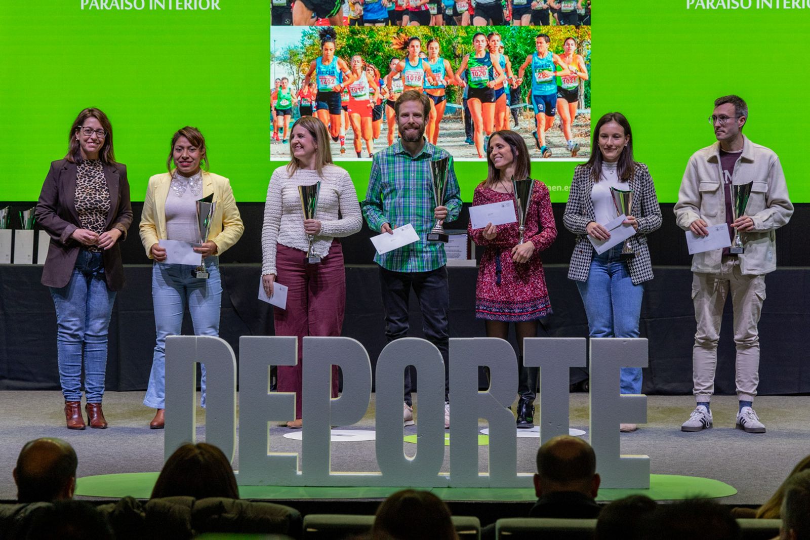 La entrega de premios del XXVIII Circuito Provincial de Campo a Través, en imágenes