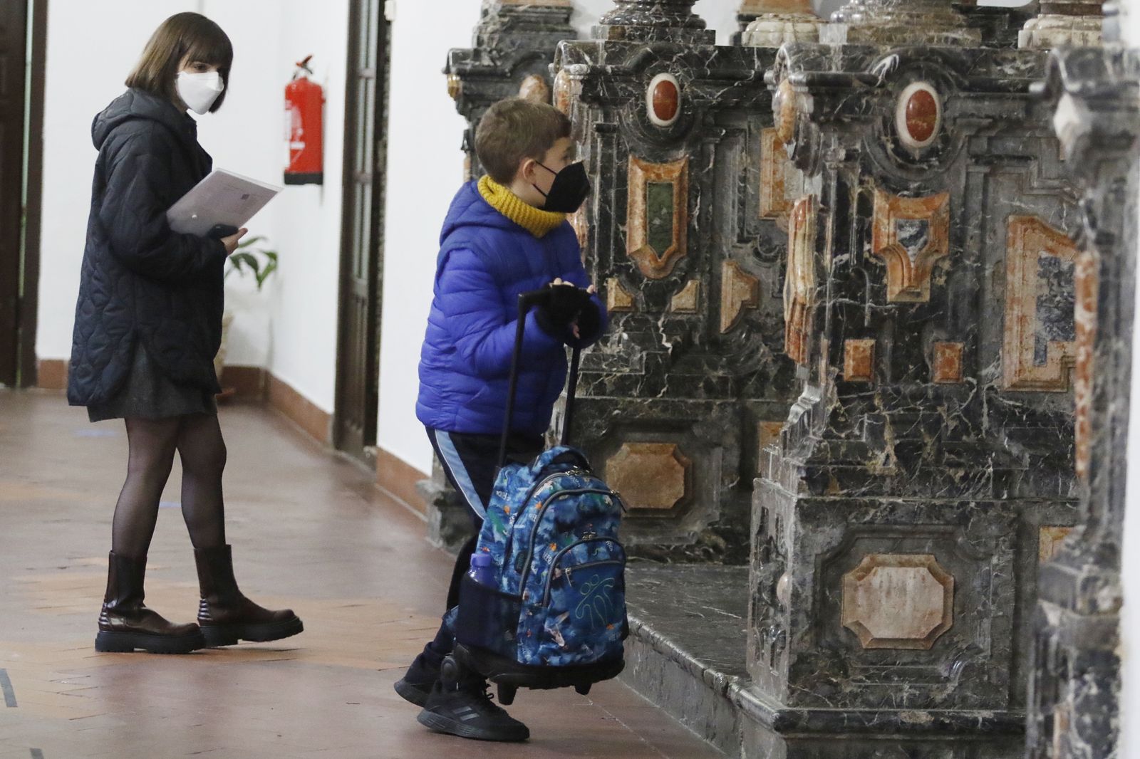Las imágenes de la vuelta al colegio en Córdoba tras las vacaciones de Navidad