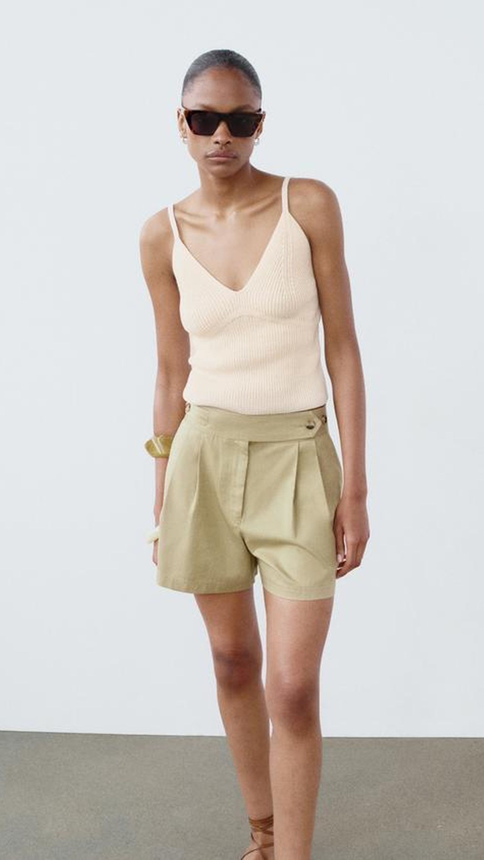 Top de punto de Zara.