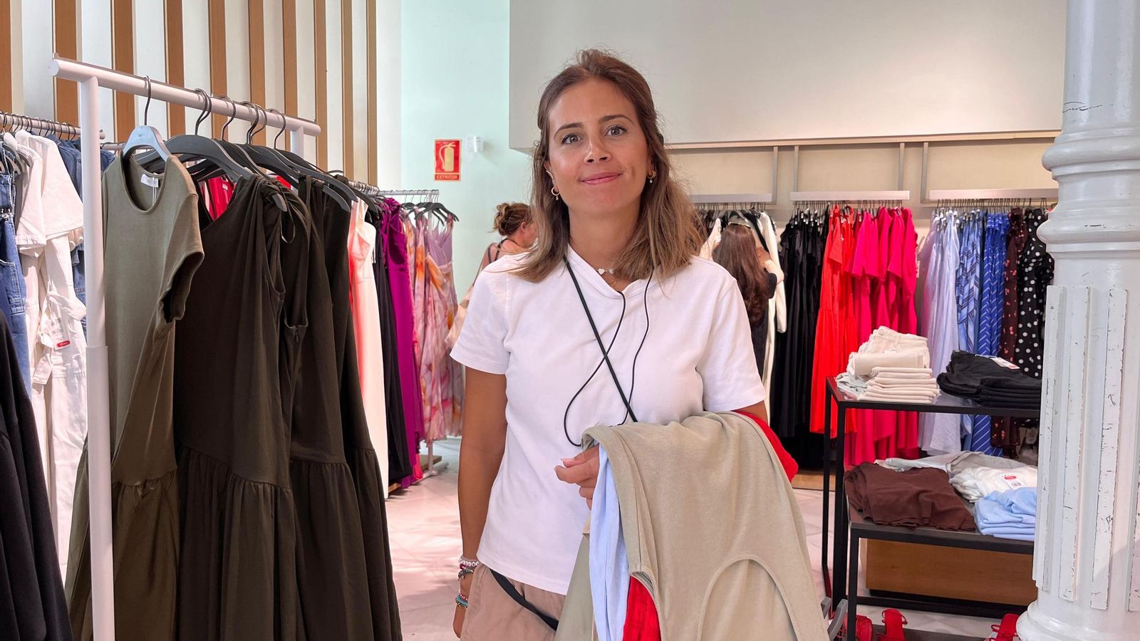 Elena Saraiba, dependienta de Mango Elena Saraiba, dependienta de Mango